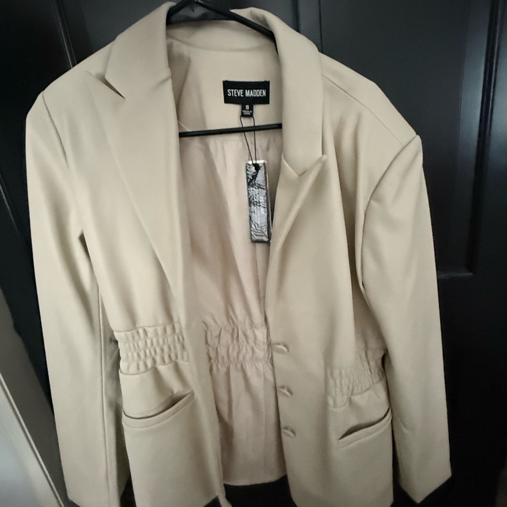 Steve Madden Elegant Cream Outerwear